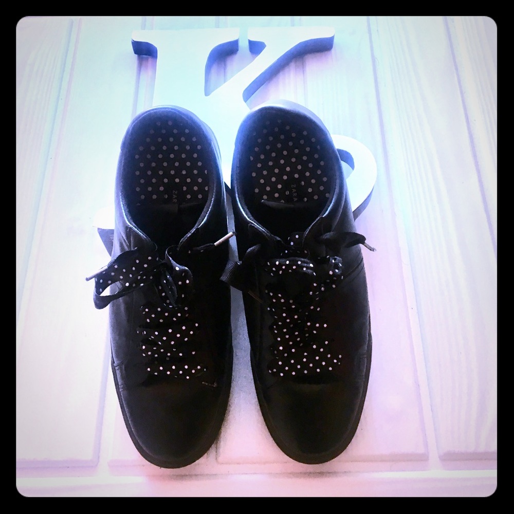 Zara Black Sneakers 👟